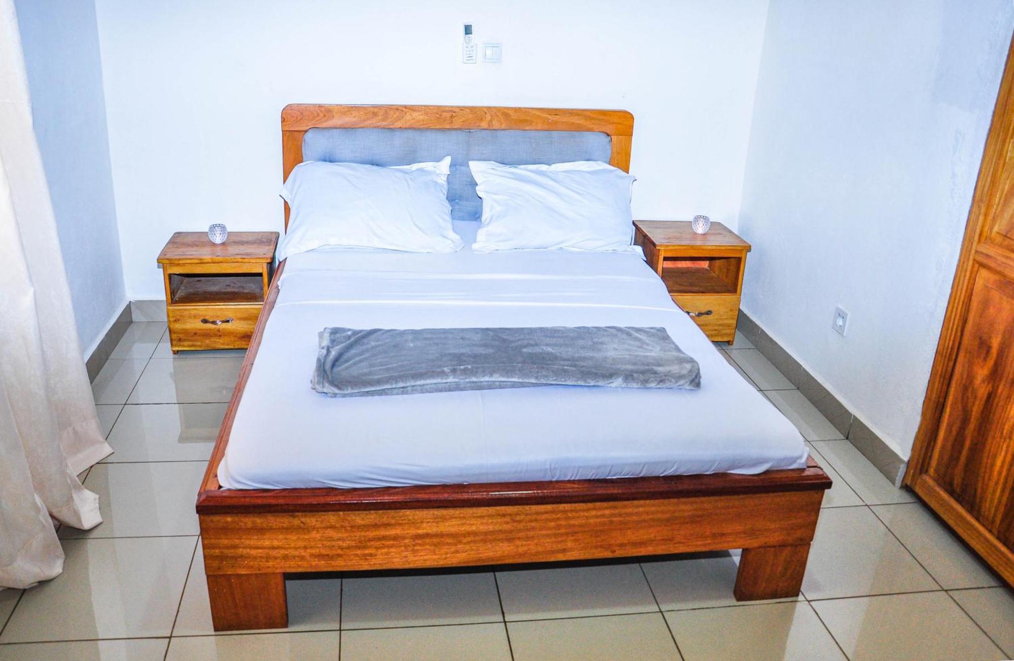 Appartement Les Logis De Nouvelle Route Bastos à Yaoundé Extérieur photo