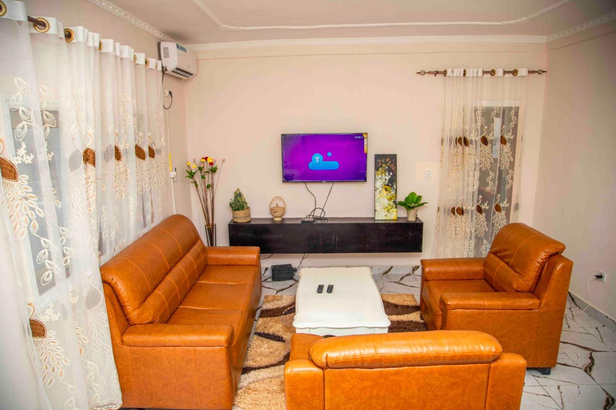 Appartement Les Logis De Nouvelle Route Bastos à Yaoundé Extérieur photo
