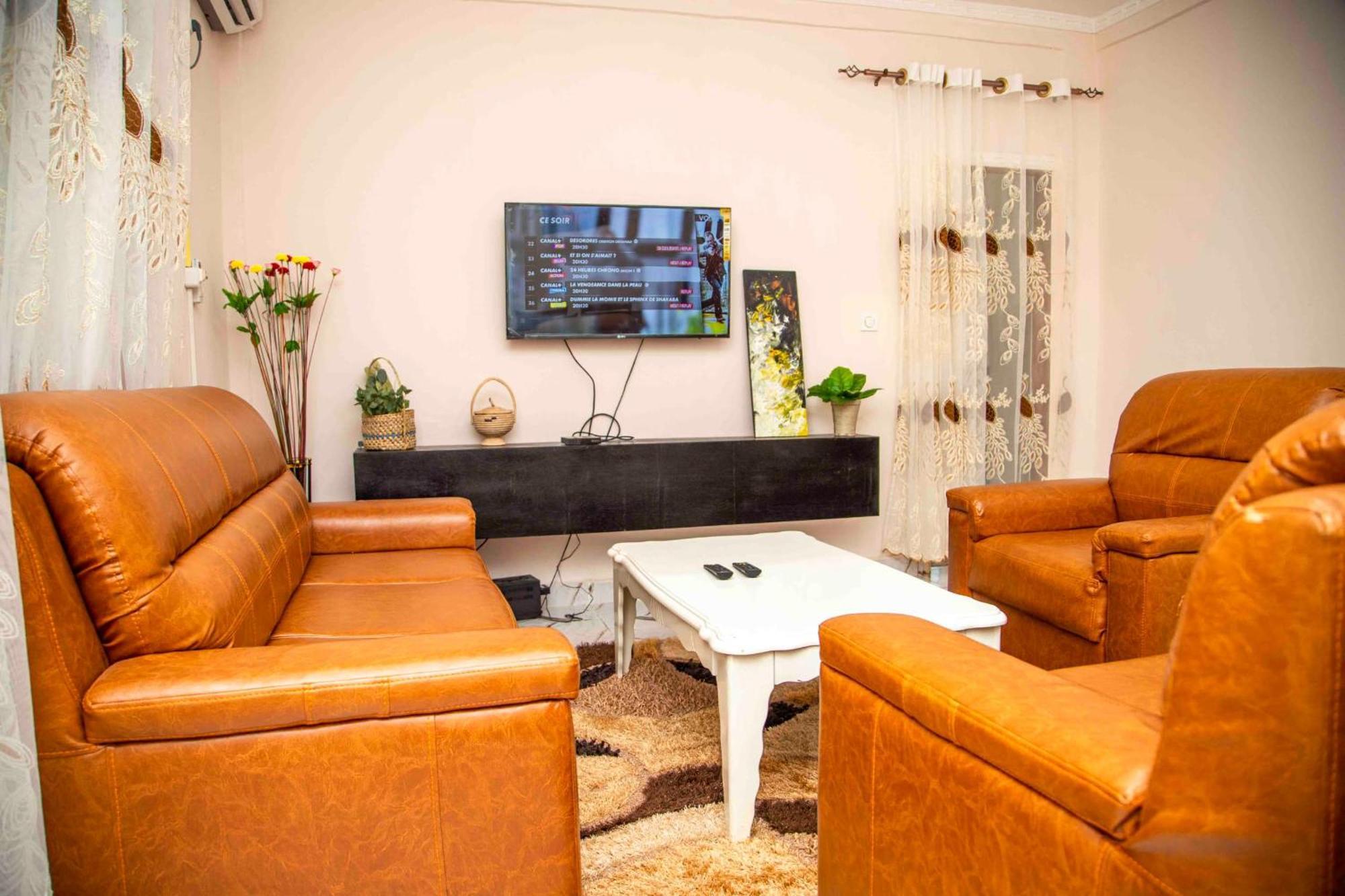 Appartement Les Logis De Nouvelle Route Bastos à Yaoundé Extérieur photo